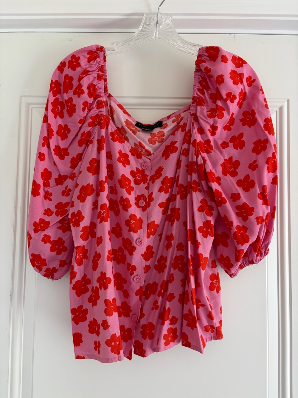 Sanctuary Pink Top with Red Floral Print and Puff Sleeves